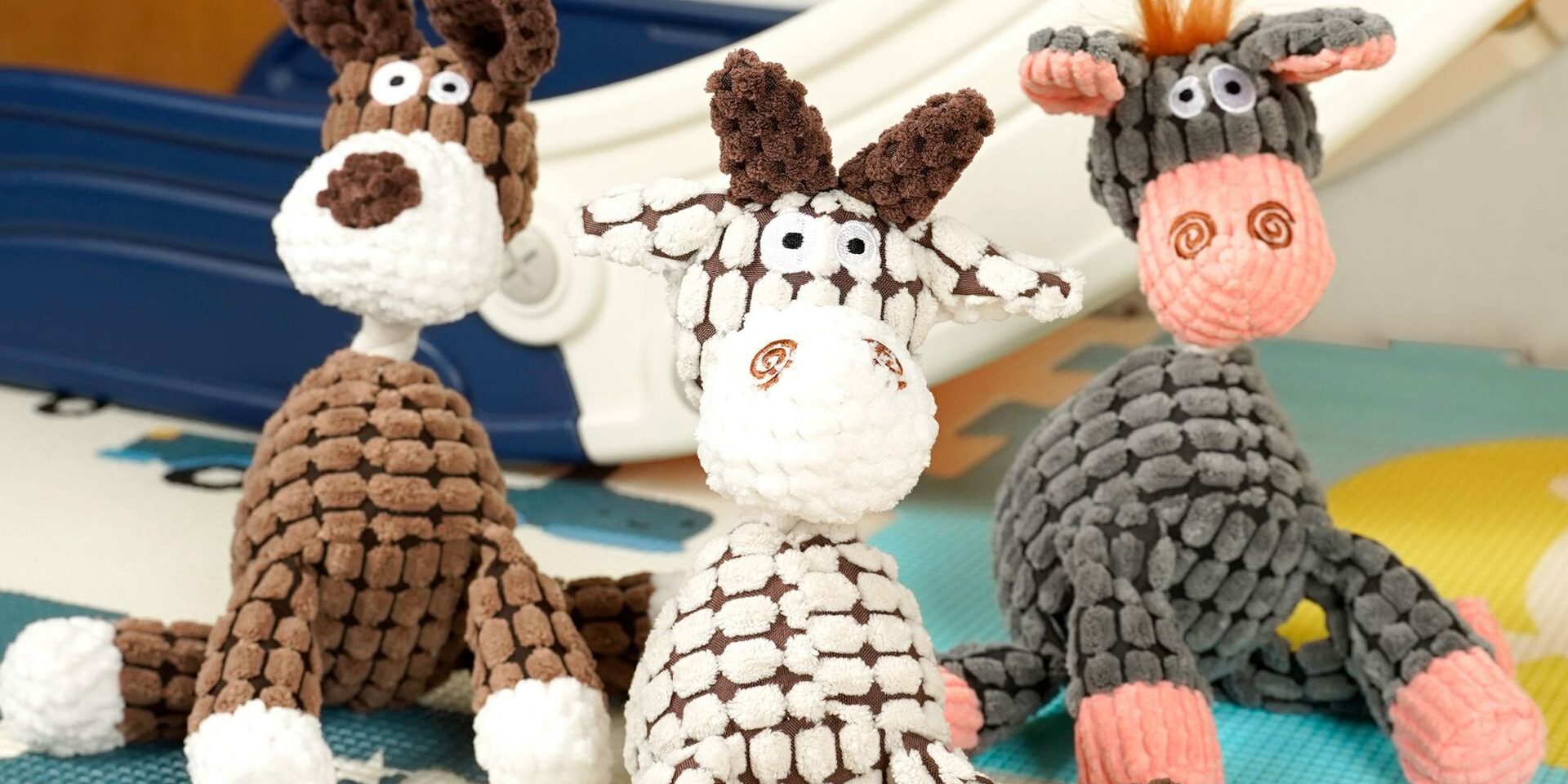 Durable Cotton Rope Pet Chew Toy with Squeaker for Dogs and Cats