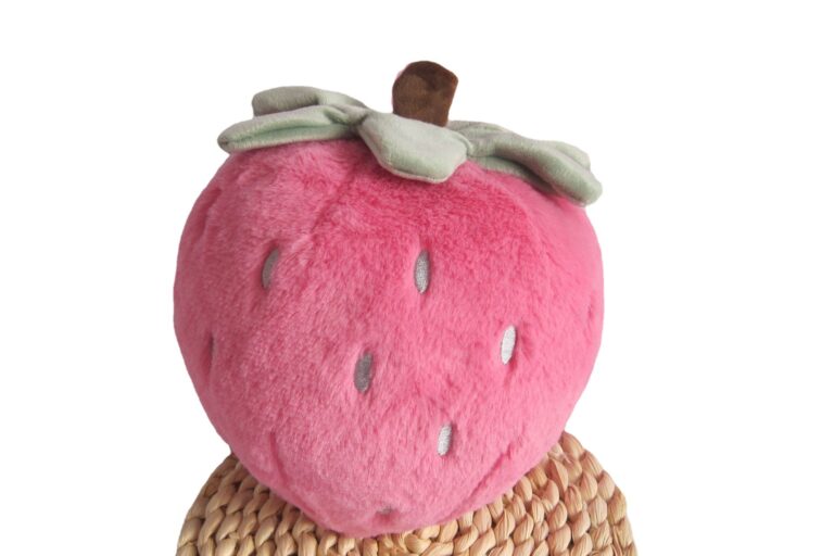 Wholesale 8-Inch Strawberry Plush Doll, Soft Fruit Plush Toy, Wedding Toss Gifts